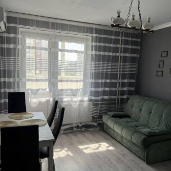 Сдается 1-комнатная квартира, 39 м²