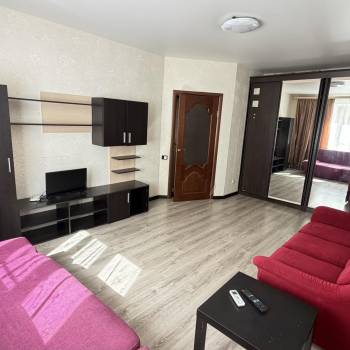 Сдается 1-комнатная квартира, 38 м²