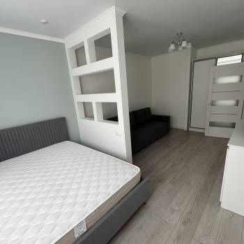 Сдается 1-комнатная квартира, 42 м²
