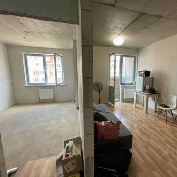 Продается 1-комнатная квартира, 36 м²