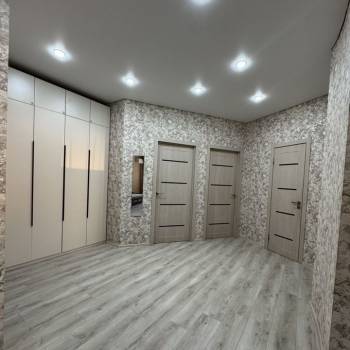 Сдается Многокомнатная квартира, 108 м²