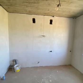 Продается 1-комнатная квартира, 35 м²