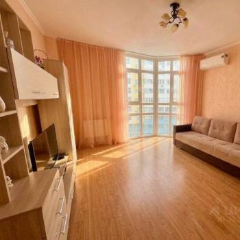Продается 1-комнатная квартира, 40 м²