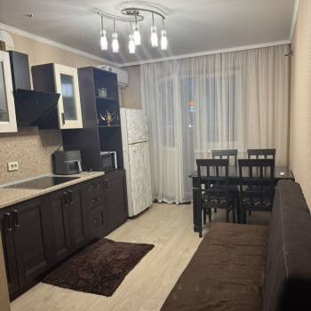 Продается 1-комнатная квартира, 40 м²