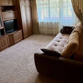 Продается 1-комнатная квартира, 38 м²