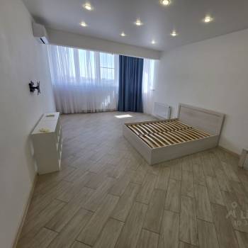 Продается 1-комнатная квартира, 51 м²