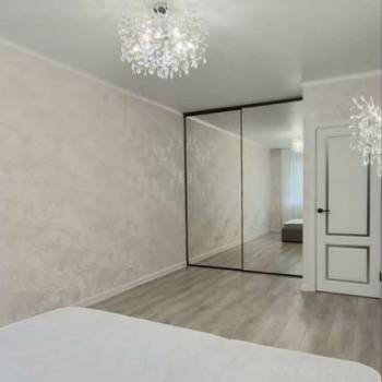 Продается 1-комнатная квартира, 38 м²