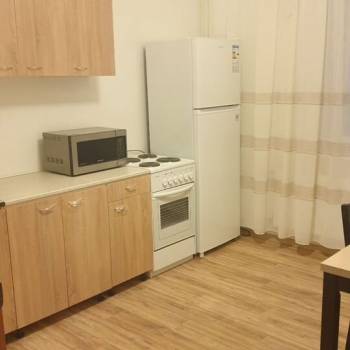Продается 1-комнатная квартира, 36 м²
