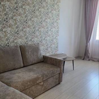 Продается 1-комнатная квартира, 40 м²