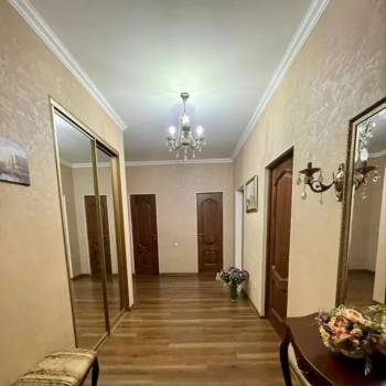 Сдается 2-х комнатная квартира, 74 м²