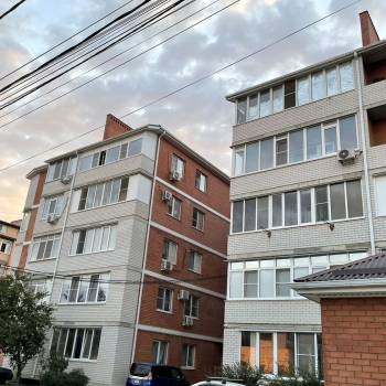 Продается 1-комнатная квартира, 42,7 м²