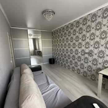 Продается 1-комнатная квартира, 37,9 м²