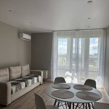 Сдается 1-комнатная квартира, 47 м²