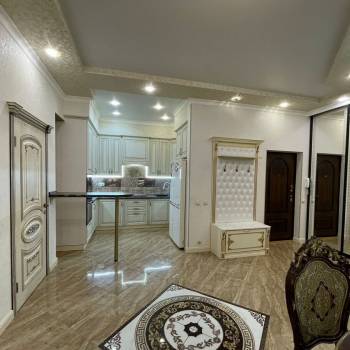Продается Многокомнатная квартира, 105 м²