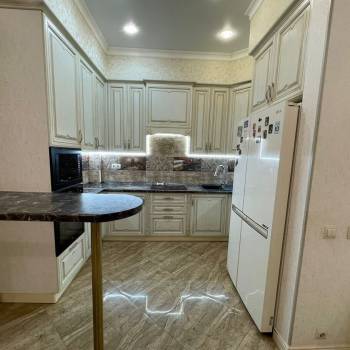 Продается Многокомнатная квартира, 105 м²
