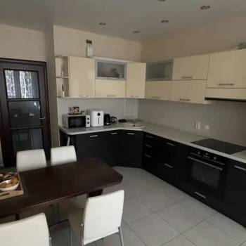 Продается 1-комнатная квартира, 54,3 м²