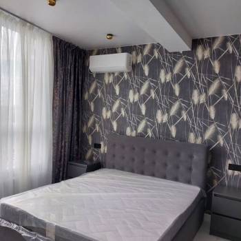 Сдается 1-комнатная квартира, 60 м²
