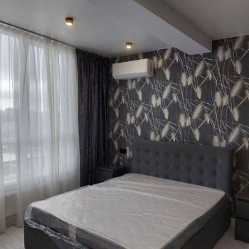 Сдается 1-комнатная квартира, 60 м²