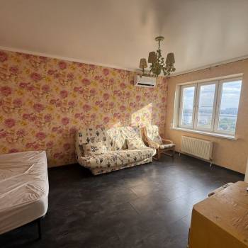 Сдается 1-комнатная квартира, 39 м²
