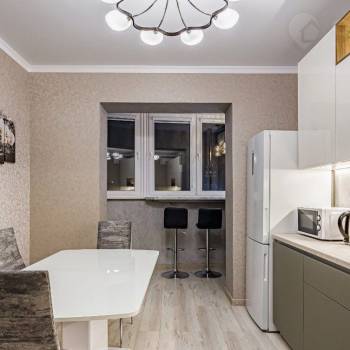 Сдается 1-комнатная квартира, 42 м²