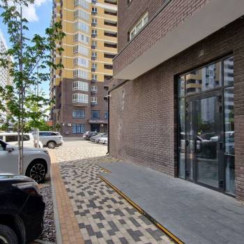 Сдается Нежилое помещение, 150 м²