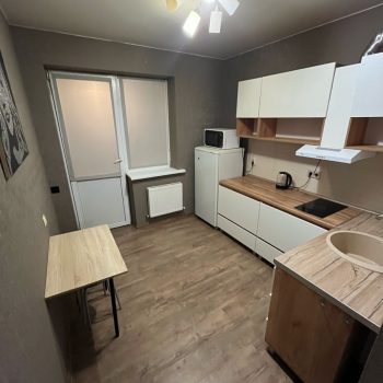 Сдается 1-комнатная квартира, 43 м²