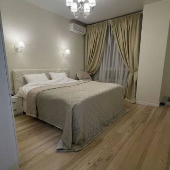 Сдается 1-комнатная квартира, 42 м²