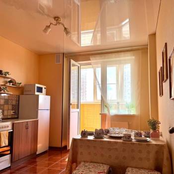 Сдается 1-комнатная квартира, 42 м²