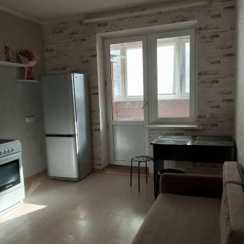 Сдается 1-комнатная квартира, 42 м²
