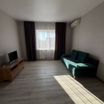 Сдается 1-комнатная квартира, 37 м²