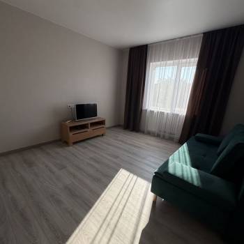 Сдается 1-комнатная квартира, 37 м²