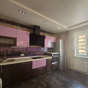 Сдается 1-комнатная квартира, 50 м²