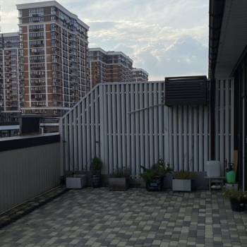 Сдается 2-х комнатная квартира, 127 м²