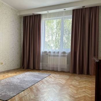 Сдается 2-х комнатная квартира, 70 м²