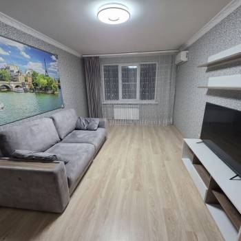 Сдается 2-х комнатная квартира, 60 м²