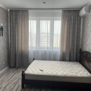 Сдается 1-комнатная квартира, 39 м²