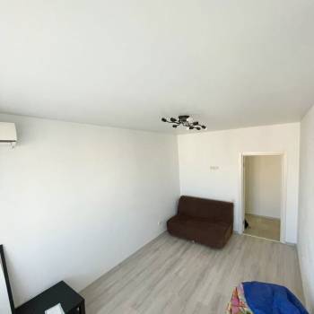 Продается 1-комнатная квартира, 36,8 м²