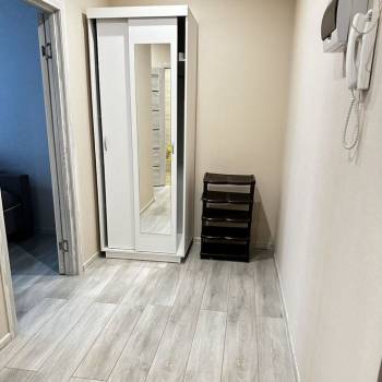 Сдается 1-комнатная квартира, 43 м²