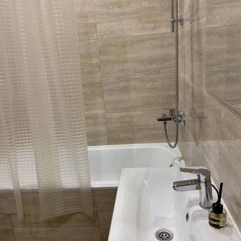 Сдается 1-комнатная квартира, 43 м²