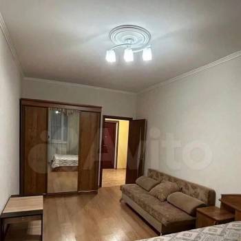 Сдается 1-комнатная квартира, 43 м²