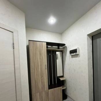 Продается 1-комнатная квартира, 38 м²
