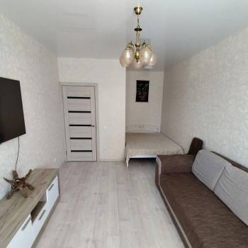 Продается 1-комнатная квартира, 37 м²