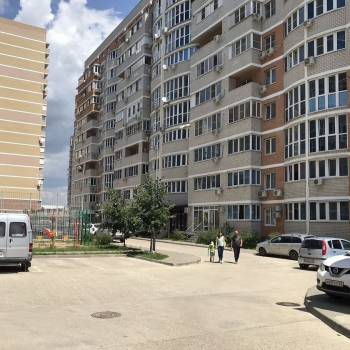 Продается 1-комнатная квартира, 48 м²