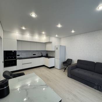 Сдается 1-комнатная квартира, 52,2 м²