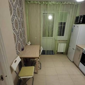 Сдается 1-комнатная квартира, 35 м²