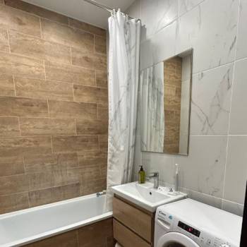 Продается 2-х комнатная квартира, 63 м²