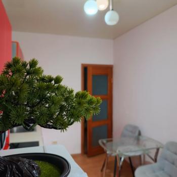 Продается 1-комнатная квартира, 37 м²
