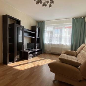 Сдается 1-комнатная квартира, 40 м²