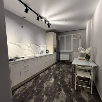 Сдается 1-комнатная квартира, 42 м²