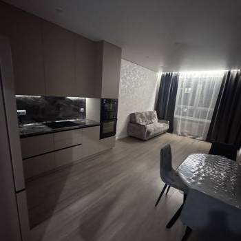 Сдается 1-комнатная квартира, 50,2 м²